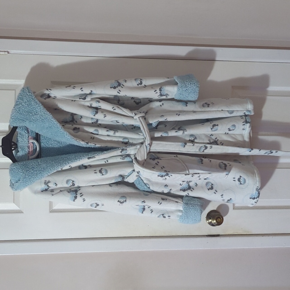 LA VIE EN ROSE SHEEP PRINT HOODED ROBE